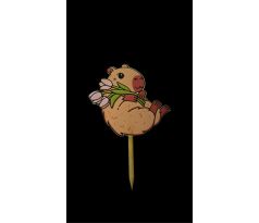 Drevený zápich kapybara s tulipánmi